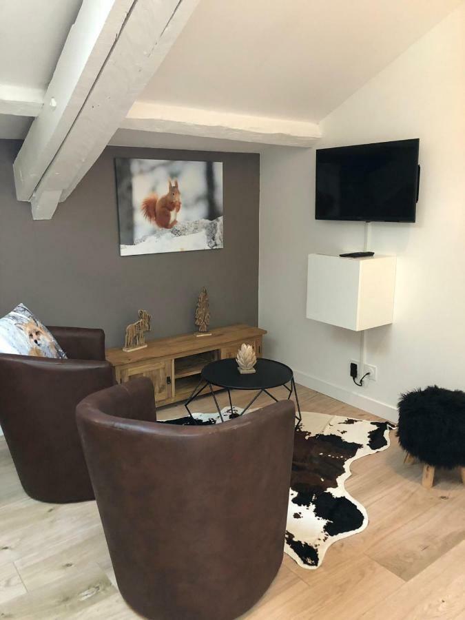 La Cabane Centre La Breche Wifi Calme Linge De Pressing Niort Ngoại thất bức ảnh